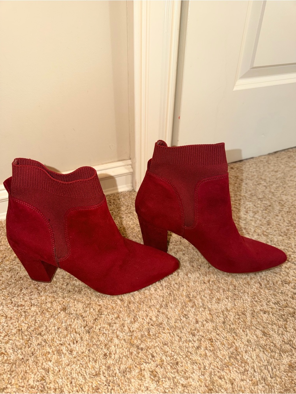 Time and Tru Red Suede Ankle Booties with Knit Cuff size 9